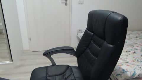 Juliet online show from November 2025 05:35:02 PM