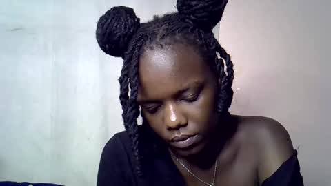 blue_savagee online show from October 2025 08:40:02 AM