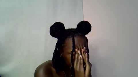 blue_savagee online show from October 2025 08:46:02 PM