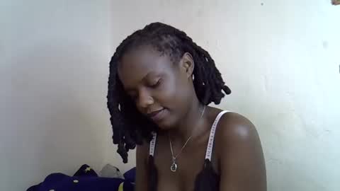 blue_savagee online show from November 2025 01:29:01 AM