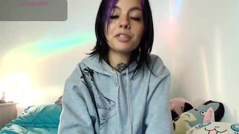 Snapshot of blue_tatuu1 chatting on December 2024 03:30:02 AM Alice bleu for friends  online show from December 2024 03:30:02 AM