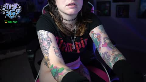 Blue online show from December 2024 03:56:02 AM