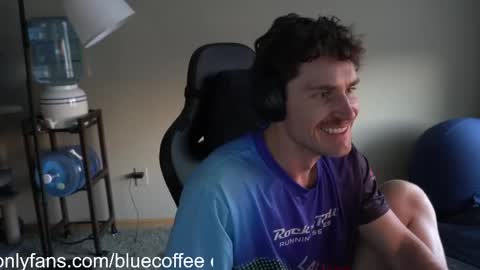 Snapshot of bluecoffee chatting on June 2026 01:21:02 AM bluecoffee online show from June 2026 01:21:02 AM