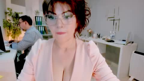 Snapshot of bluediamondsdreams chatting on April 2026 10:32:02 AM bluediamondsdreams online show from April 2026 10:32:02 AM