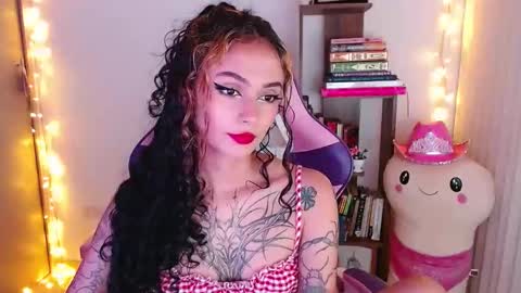 Snapshot of bluee_v chatting on November 2025 02:11:02 AM Im Abril .. Nice to meet you thumb up me please its important INDEPENDENT MODEL online show from November 2025 02:11:02 AM