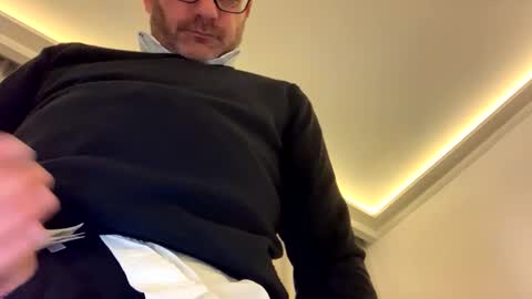 blueeyedboy021170 online show from December 2025 09:21:02 PM