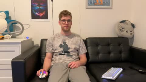 Snapshot of blueeyedtallguy chatting on December 2024 07:04:02 AM blueeyedtallguy online show from December 2024 07:04:02 AM