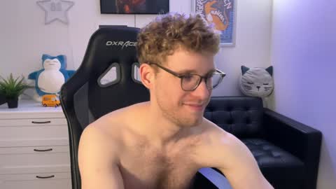 Snapshot of blueeyedtallguy chatting on January 2025 01:58:01 AM blueeyedtallguy online show from January 2025 01:58:01 AM