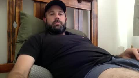 Snapshot of blueeyes705 chatting on December 2024 06:55:02 AM blueeyes705 online show from December 2024 06:55:02 AM