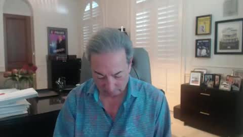 Snapshot of blueisles chatting on December 2024 08:36:01 PM blueisles online show from December 2024 08:36:01 PM