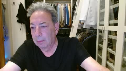 Snapshot of blueisles chatting on January 2025 10:16:02 AM blueisles online show from January 2025 10:16:02 AM