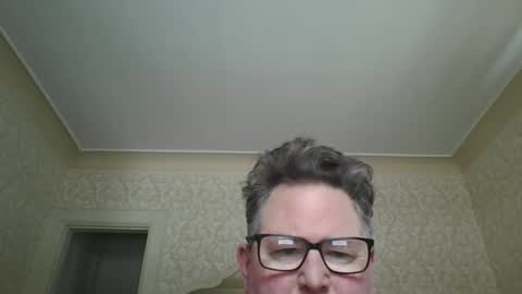 bluemoose70 online show from December 2024 05:22:01 PM