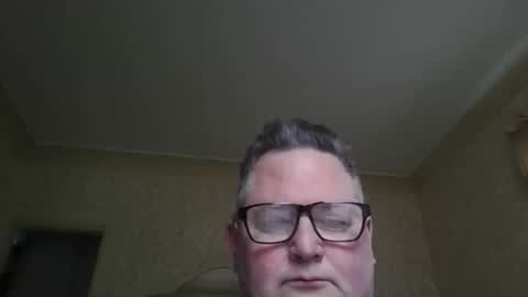 bluemoose70 online show from November 2025 07:14:01 PM