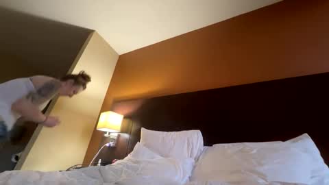 blueyes151893 online show from February 2026 11:30:02 PM