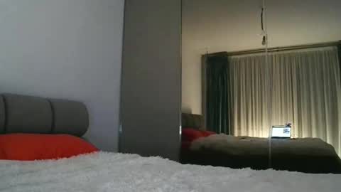 BlushSparrow online show from November 2025 09:48:02 PM