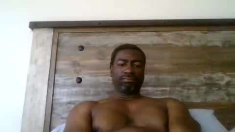 bluuthunder1914 online show from April 2026 03:51:02 PM
