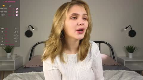 Erica online show from December 2024 04:16:01 PM