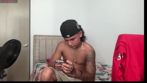 Bob  INDEPENDENT MODEL online show from October 2025 04:53:02 PM