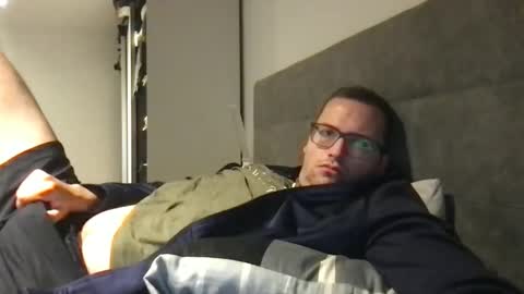 Snapshot of bobbele94 chatting on September 2025 09:59:02 PM bobbele94 online show from September 2025 09:59:02 PM