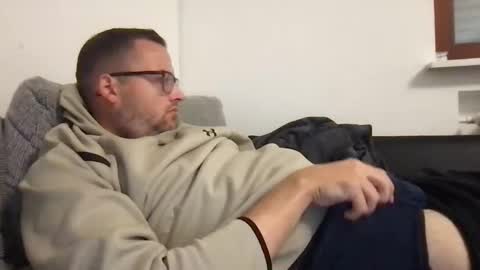 Snapshot of bobbele94 chatting on September 2025 06:22:02 PM bobbele94 online show from September 2025 06:22:02 PM