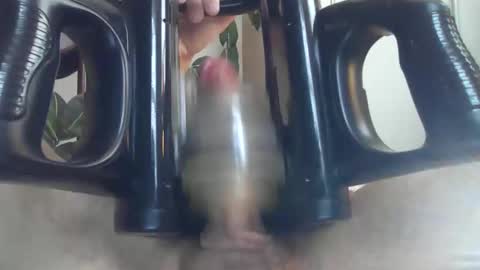 Bobby123 online show from November 2025 07:02:02 PM