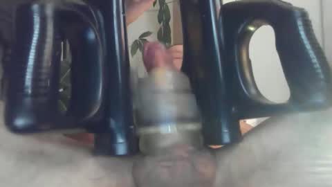 Bobby123 online show from November 2025 07:27:01 PM