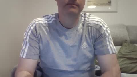 bobby_113 online show from February 2025 12:38:02 PM