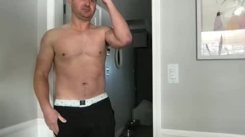 bobbylightfoot3 online show from January 2025 09:39:02 PM