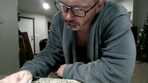 Snapshot of bobjones5003 chatting on December 2024 08:40:02 AM bobjones5003 online show from December 2024 08:40:02 AM