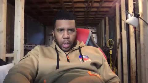 Bogarcon234 online show from September 2025 06:23:02 PM