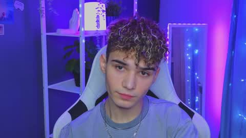 ALEXPVT IS OPEN online show from January 2025 07:39:01 PM