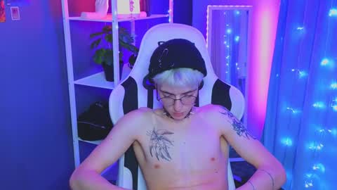 ALEXPVT IS OPEN online show from January 2025 02:14:01 PM