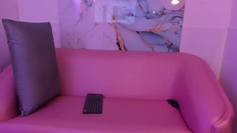 Snapshot of bombomcito_ chatting on December 2025 01:20:02 PM bombomcito_ online show from December 2025 01:20:02 PM