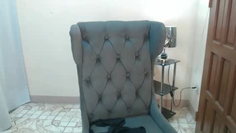 Snapshot of bombshell_luna69 chatting on October 2025 07:23:02 PM Luna online show from October 2025 07:23:02 PM