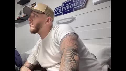 boner4you1994 online show from October 2025 12:38:01 PM