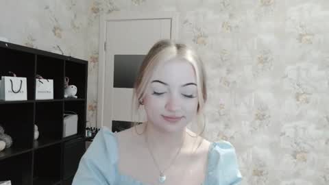 Ella online show from October 2025 08:26:02 AM