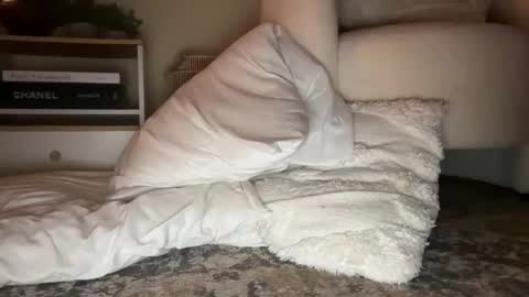 BonnettBonett   I cam from 4pm- 12am central time Costa Rica online show from February 2025 04:30:02 AM