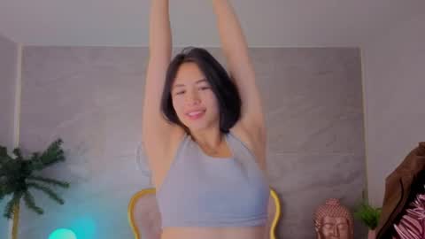 Bonnie  online show from April 2026 12:39:01 PM