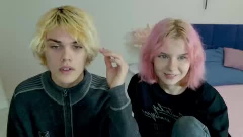 Jessy  Mark online show from November 2025 05:04:02 PM