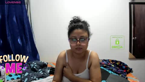Snapshot of bonnie_lam_ chatting on May 2026 05:49:01 AM bonnie lam hello welcome to my room I hope you have fun and you can reach your maximum pleasure here with me online show from May 2026 05:49:01 AM