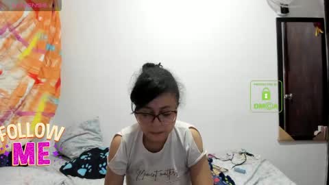 Snapshot of bonnie_lam_ chatting on May 2026 03:34:02 AM bonnie lam hello welcome to my room I hope you have fun and you can reach your maximum pleasure here with me online show from May 2026 03:34:02 AM
