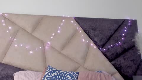   online show from December 2024 02:14:02 PM