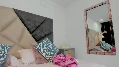   online show from April 2026 11:39:02 PM