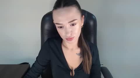 Bonnie online show from October 2025 07:30:01 AM