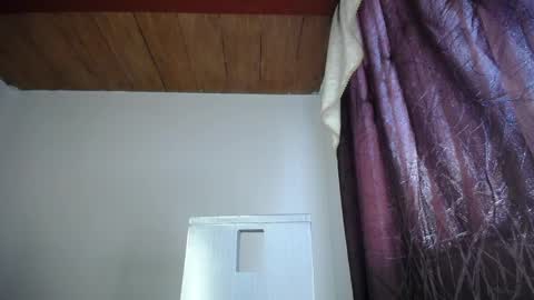 KIM     online show from March 2026 10:10:02 PM