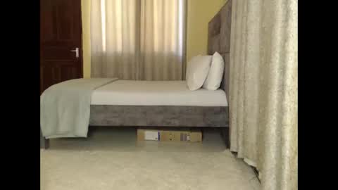 Snapshot of booby_candy chatting on May 2026 12:01:02 PM booby_candy online show from May 2026 12:01:02 PM