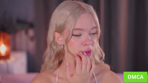 Alina online show from October 2025 08:13:01 AM