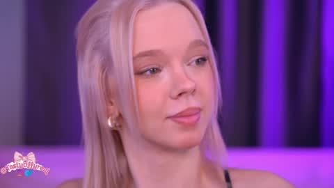 Snapshot of boobybliss chatting on May 2026 07:35:01 AM Alina online show from May 2026 07:35:01 AM
