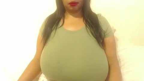 boobyqueen online show from November 2025 05:31:02 AM