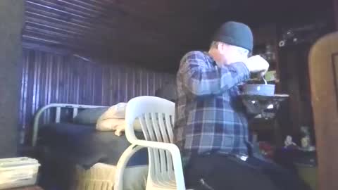 Booshwa online show from December 2025 08:28:02 PM